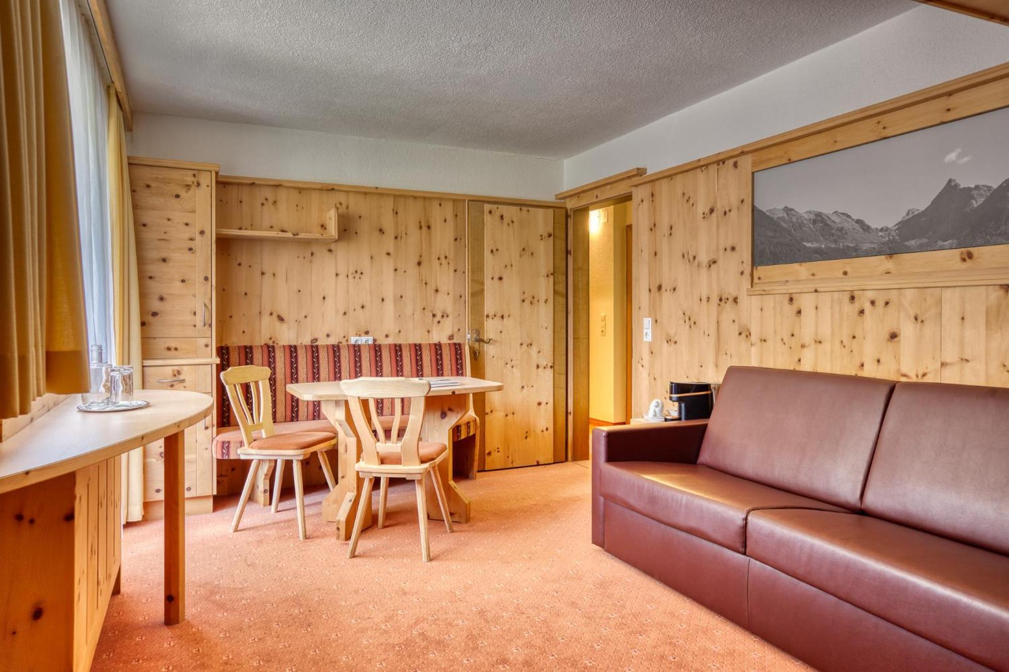 Hotel Jaegerhof Oetz Cameră foto