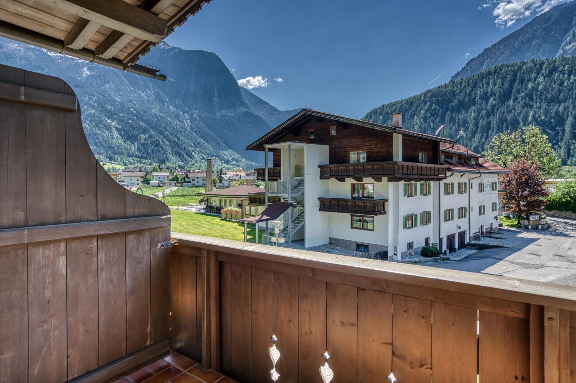 Hotel Jaegerhof Oetz Cameră foto